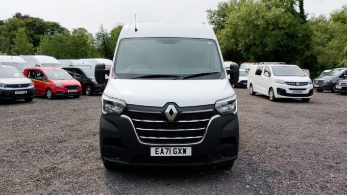 2025 Renault Master