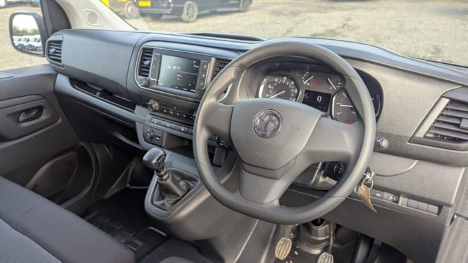 2025 Vauxhall Vivaro