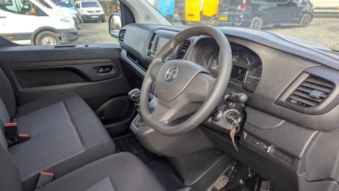 2025 Vauxhall Vivaro
