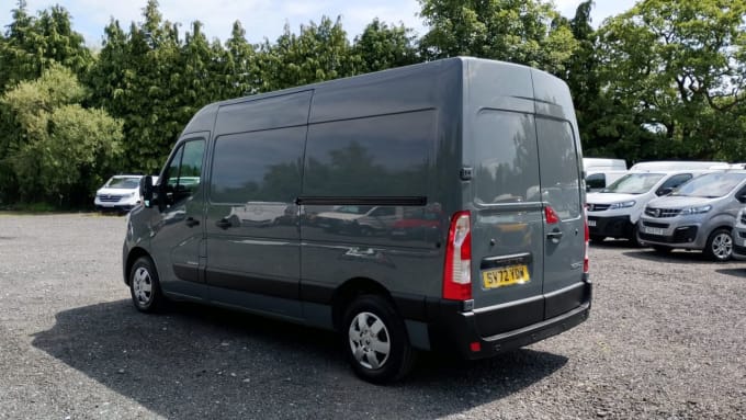 2025 Renault Master