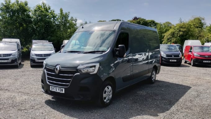 2025 Renault Master