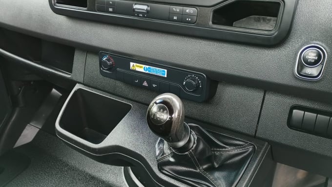 2025 Mercedes-benz Sprinter