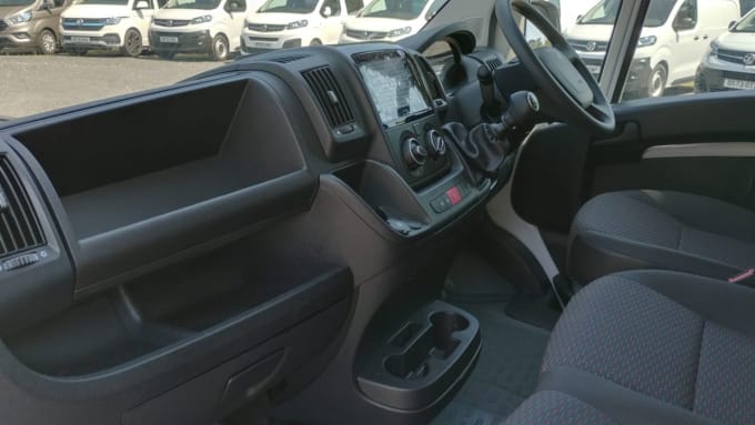 2025 Peugeot Boxer