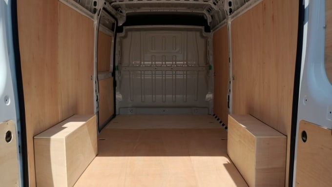 2025 Peugeot Boxer