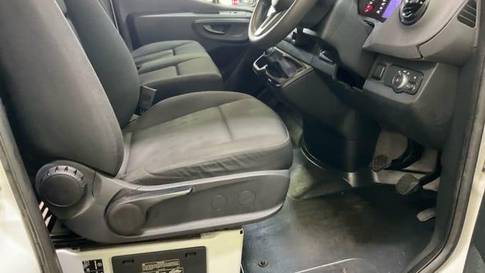 2025 Mercedes-benz Sprinter
