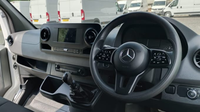 2025 Mercedes-benz Sprinter