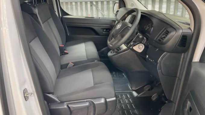 2025 Vauxhall Vivaro