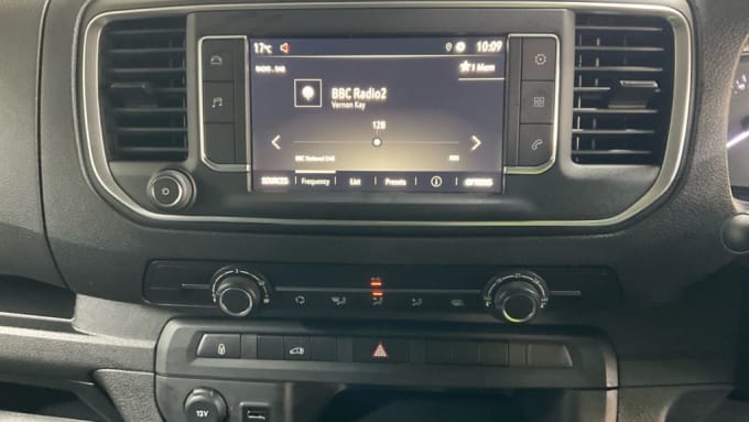 2025 Vauxhall Vivaro