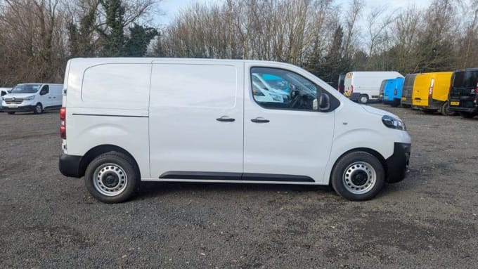 2025 Vauxhall Vivaro