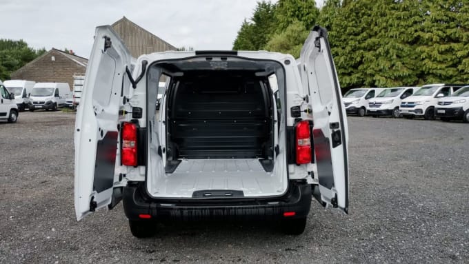 2025 Vauxhall Vivaro