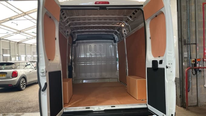 2025 Citroen Relay