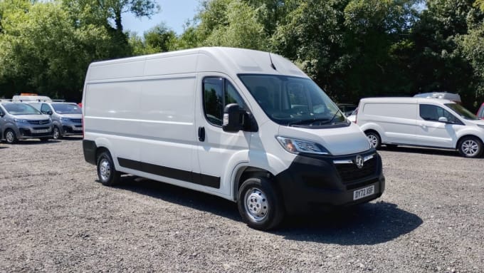 2025 Vauxhall Movano