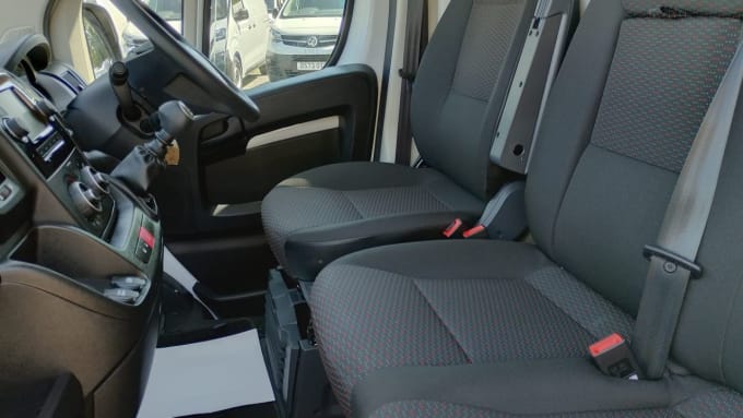 2025 Vauxhall Movano