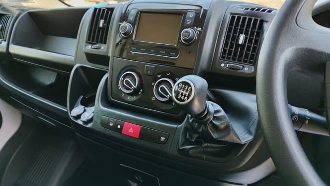 2025 Vauxhall Movano