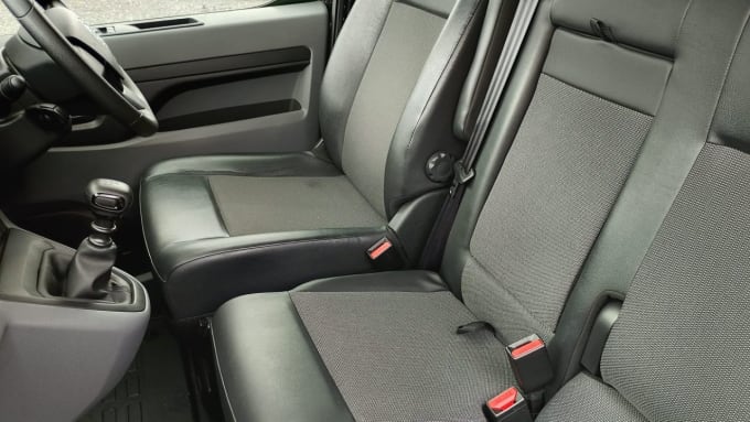 2025 Vauxhall Vivaro