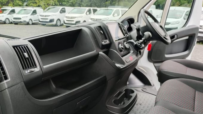 2025 Citroen Relay