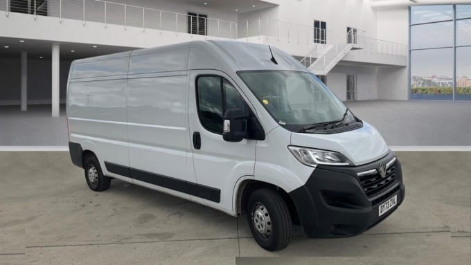 2025 Vauxhall Movano