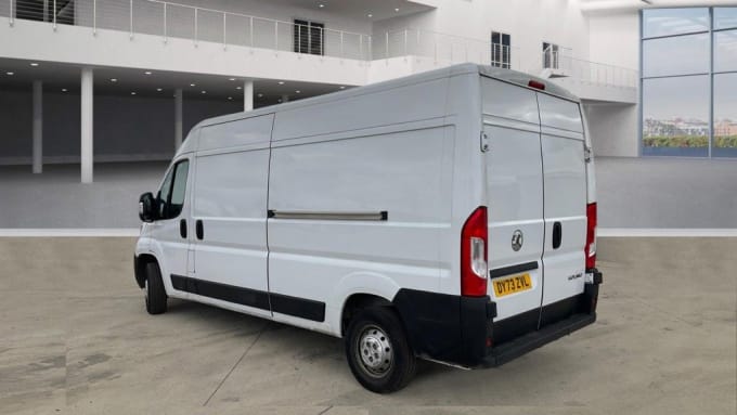 2025 Vauxhall Movano