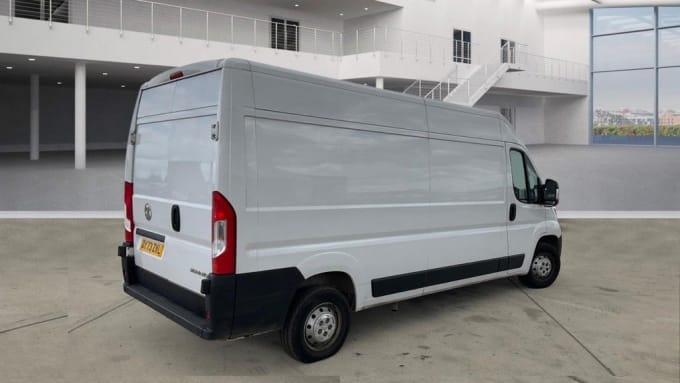 2025 Vauxhall Movano
