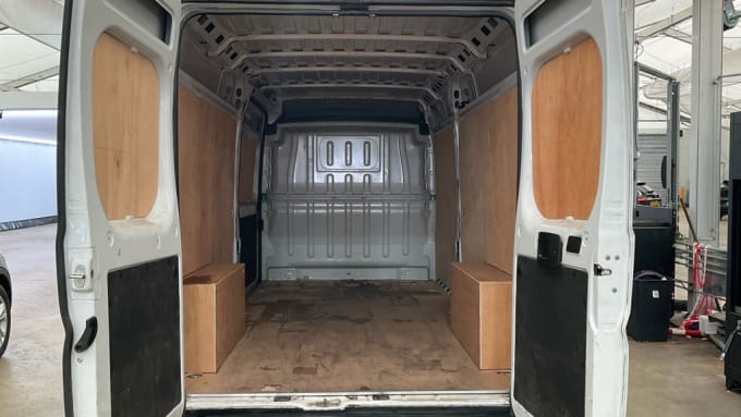 2025 Vauxhall Movano