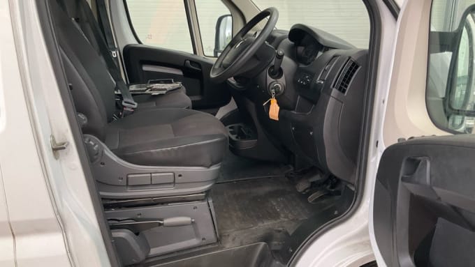 2025 Vauxhall Movano