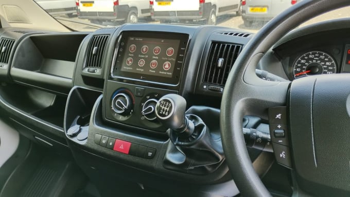 2025 Vauxhall Movano