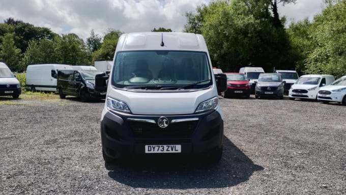 2025 Vauxhall Movano