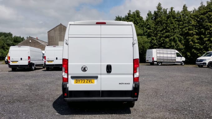 2025 Vauxhall Movano