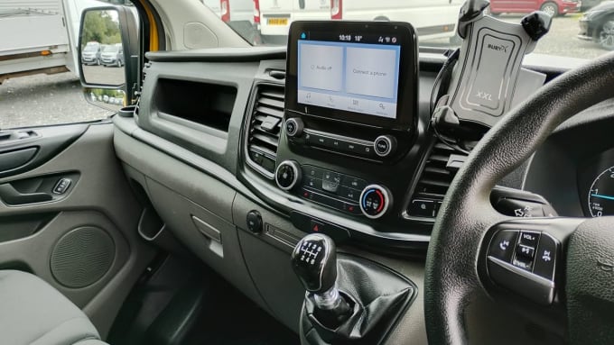 2025 Ford Transit Custom
