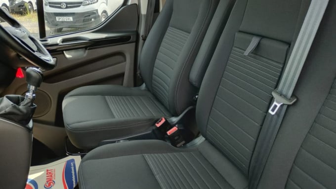 2025 Ford Transit Custom