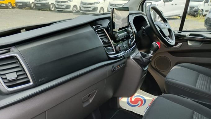 2025 Ford Transit Custom