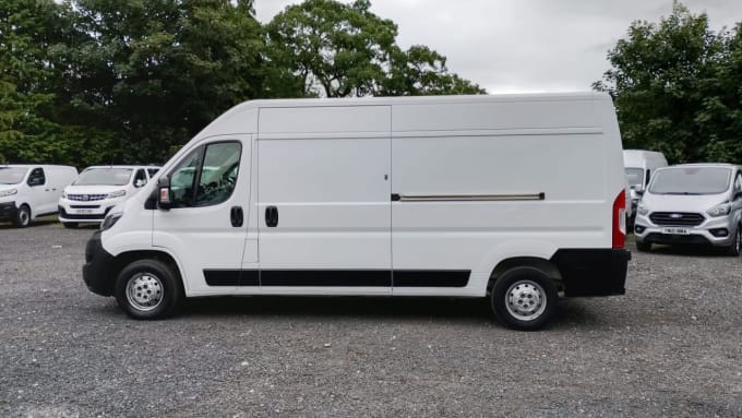 2025 Peugeot Boxer