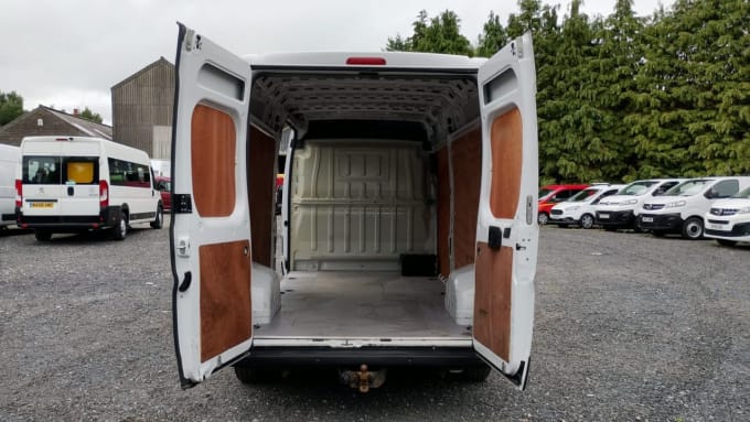 2025 Peugeot Boxer