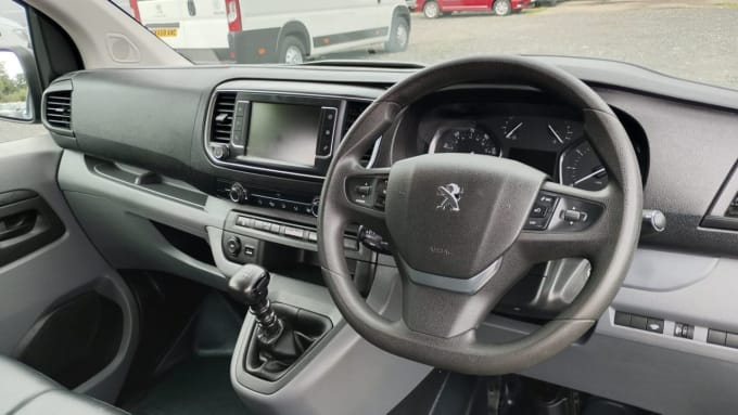 2025 Peugeot Expert