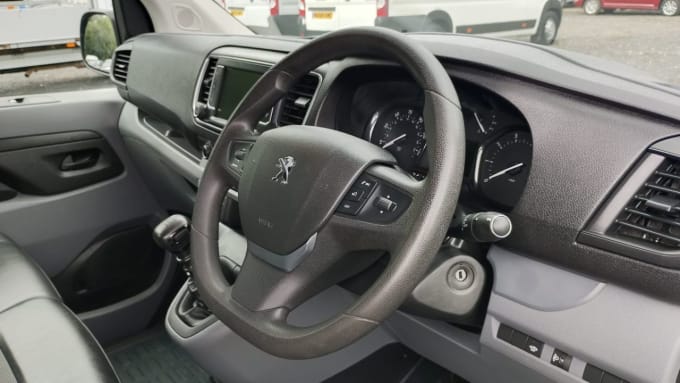 2025 Peugeot Expert