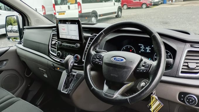 2025 Ford Transit Custom