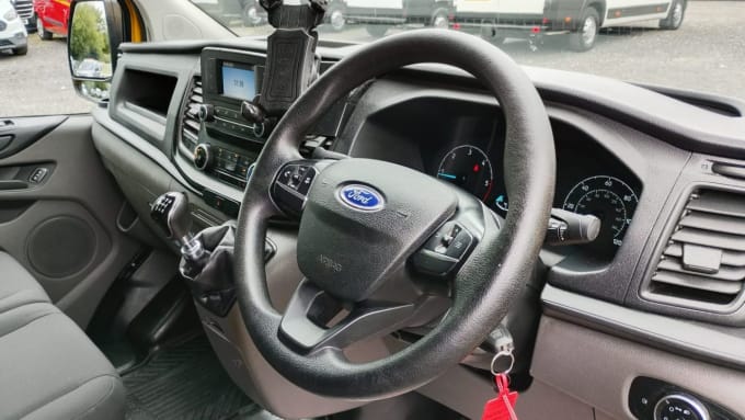 2025 Ford Transit Custom