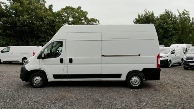 2022 Vauxhall Movano