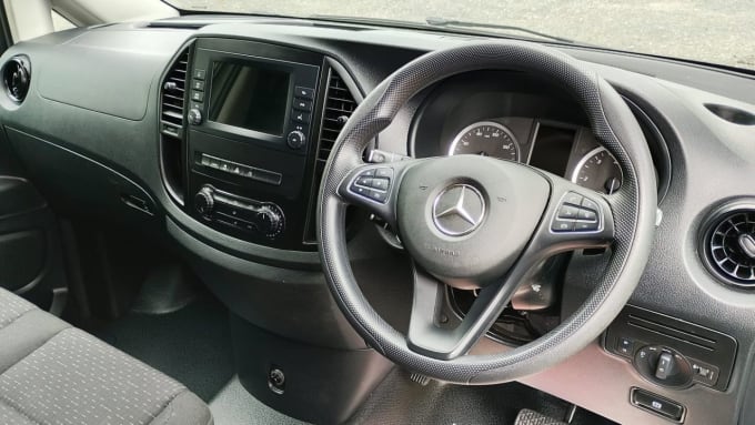 2025 Mercedes-benz Vito