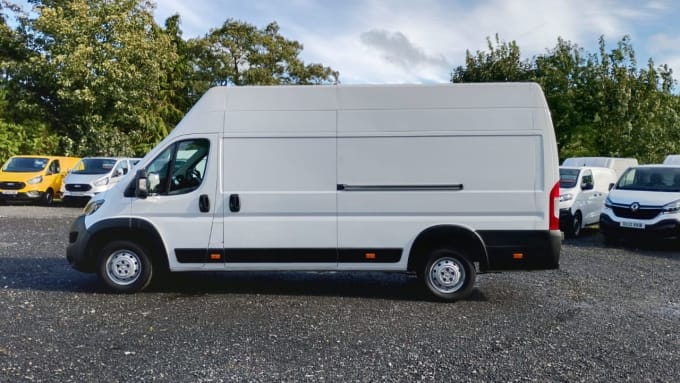 2023 Peugeot Boxer