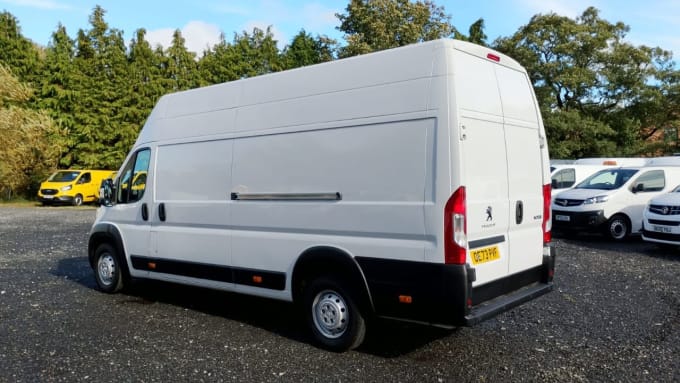 2023 Peugeot Boxer