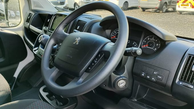 2023 Peugeot Boxer