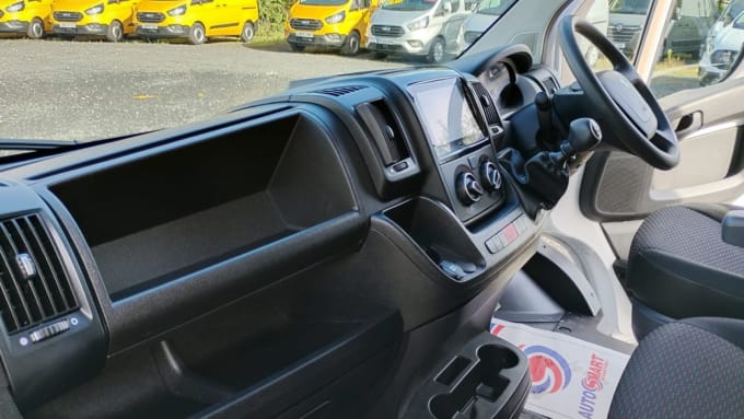 2023 Peugeot Boxer