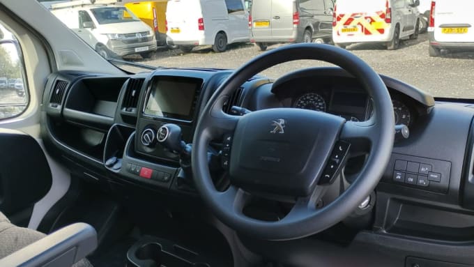 2023 Peugeot Boxer