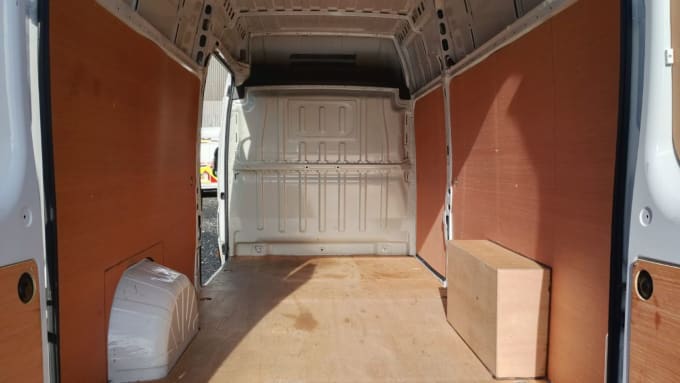 2023 Peugeot Boxer