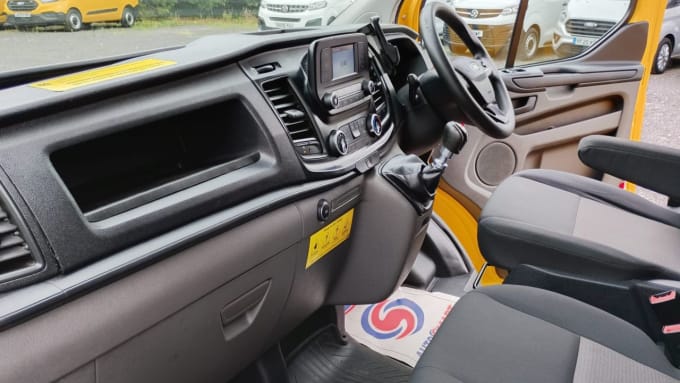2025 Ford Transit Custom