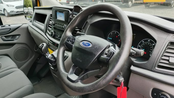 2025 Ford Transit Custom