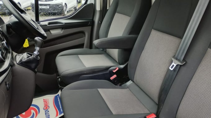 2025 Ford Transit Custom