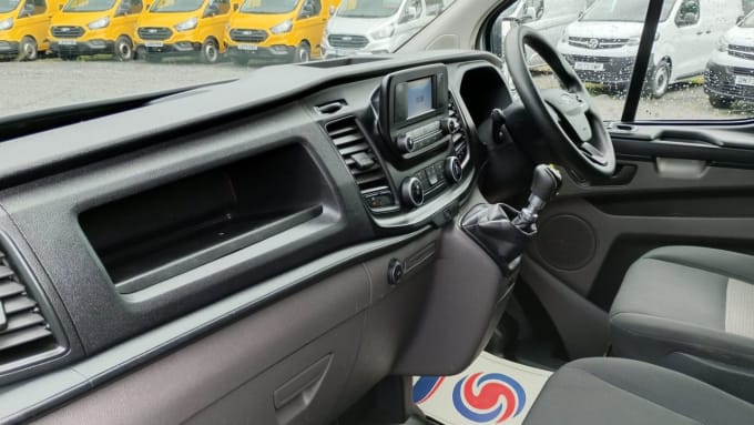 2025 Ford Transit Custom