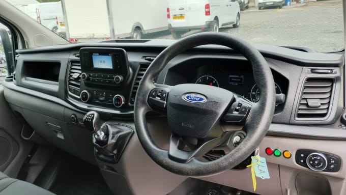 2025 Ford Transit Custom